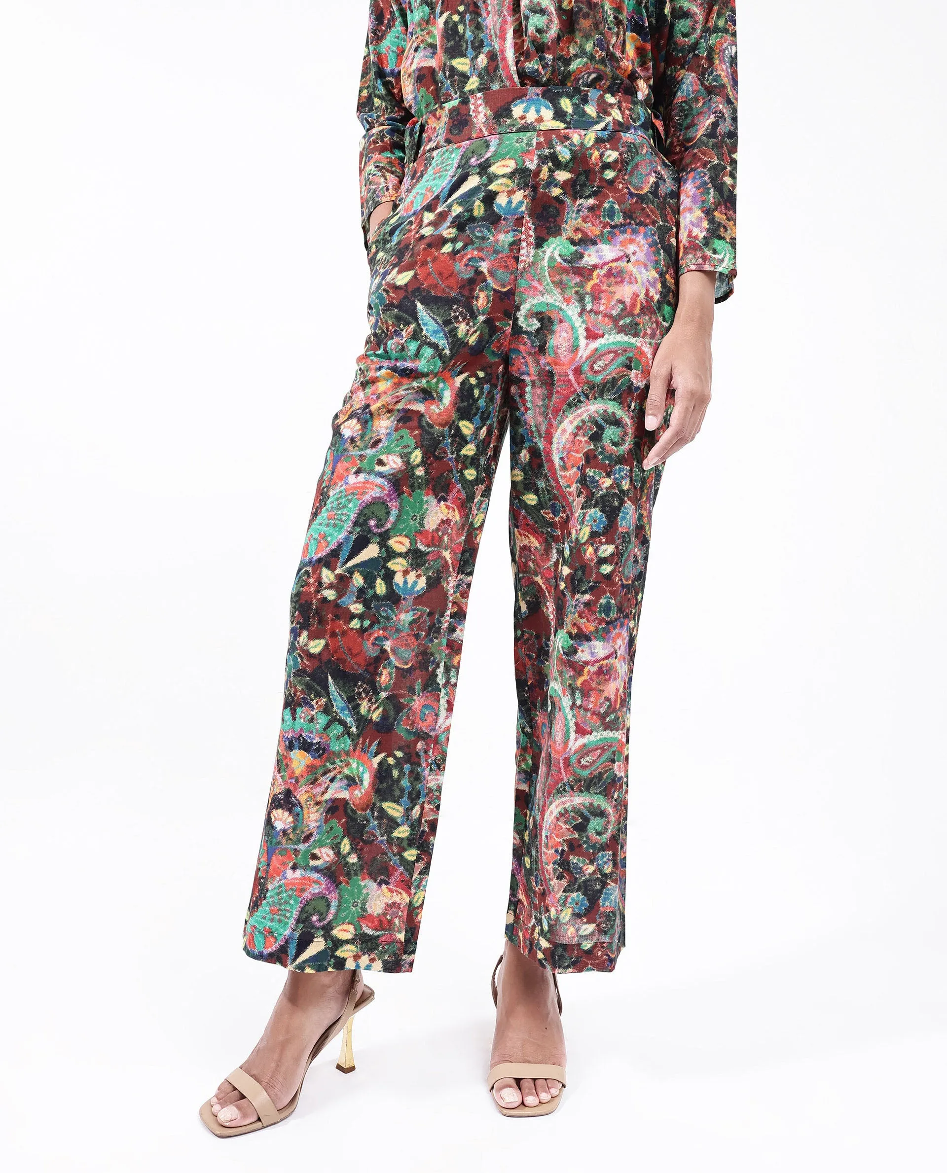 Rareism Women Rinatao-B Dark Multi Straight Fit Geometric Print Ankle Length Trouser